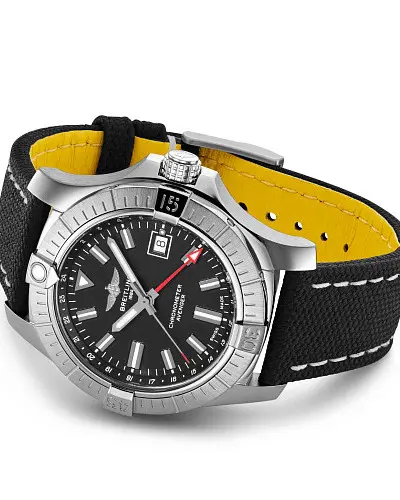 Breitling Avenger Automatic GMT 43 A32397101B1X1